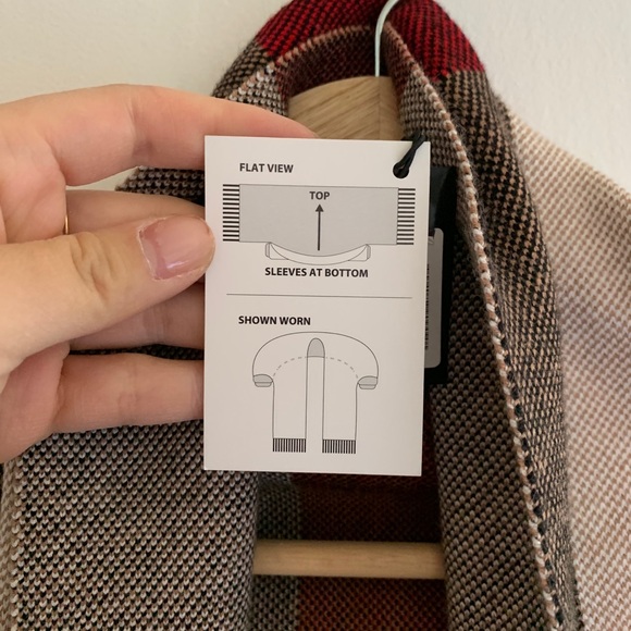 plaid knit wrap shawl with cuffed sleeves - Picture 3 of 3